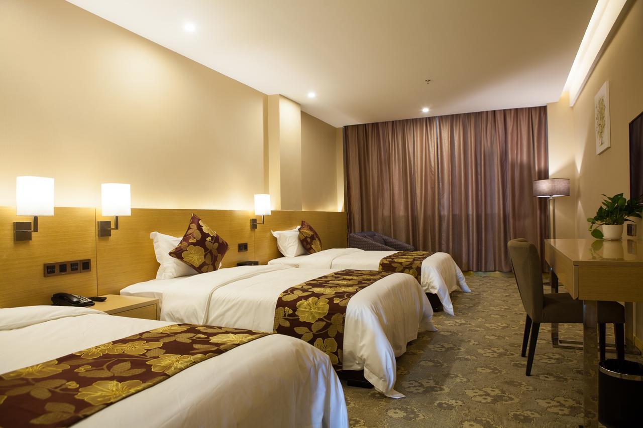 Guangzhou Wan Ao Hotel Plaza Limited Airport Express Hotel Room photo